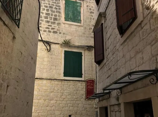 Old Town - Free Parking Apartment