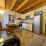 Old Town With Free Parking Apartment