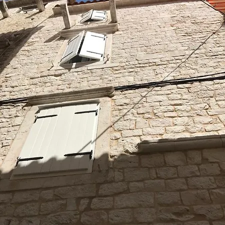 Old Town - Free Parking Trogir