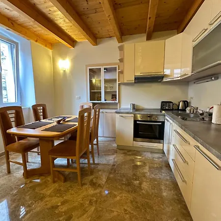 Old Town - Free Parking Trogir