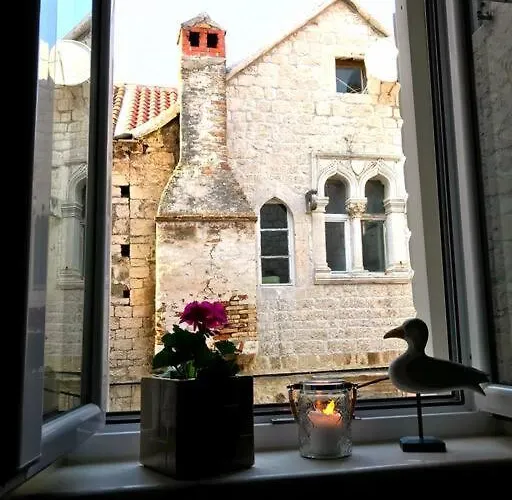 Old Town - Free Parking * Trogir