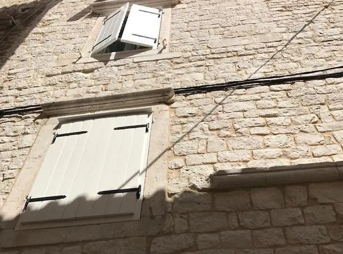 Old Town - Free Parking Trogir