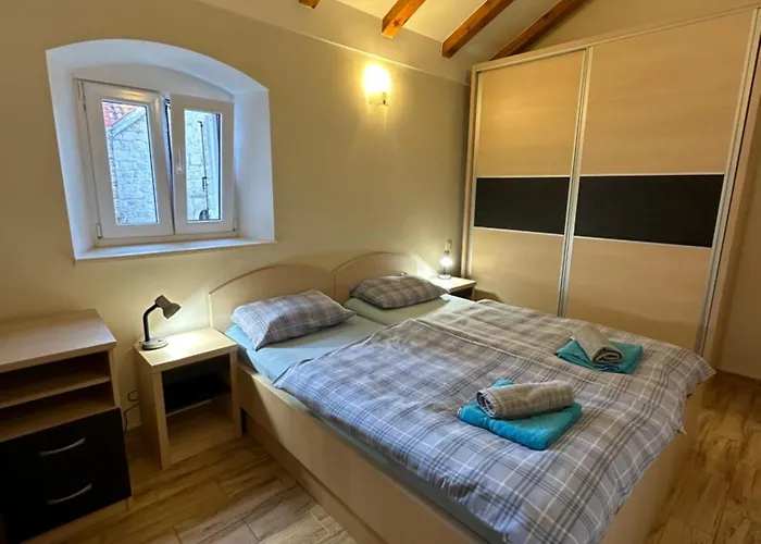 Old Town - Free Parking